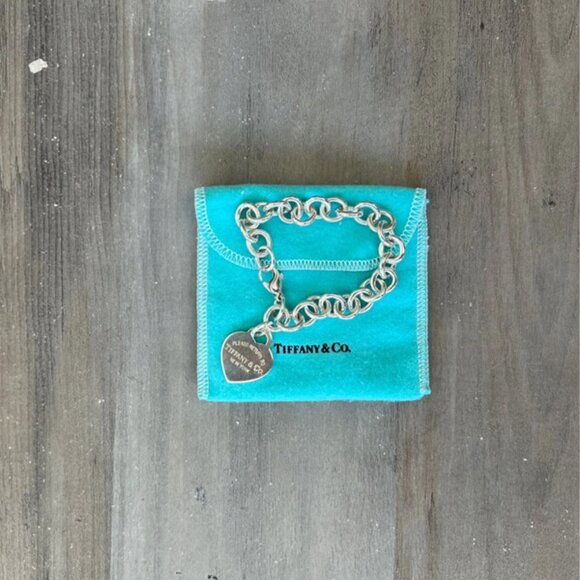Tiffany’s Heart Charm Bracelet - Picture 2 of 4